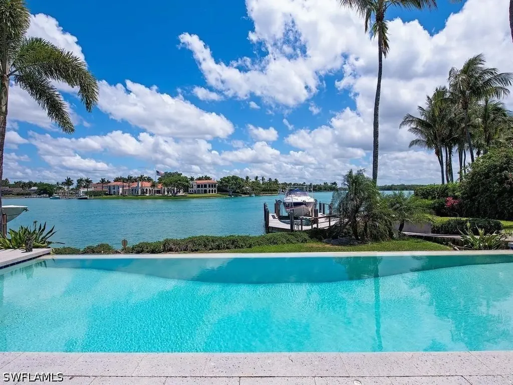 4253 Cutlass Lane Naples FL 34102