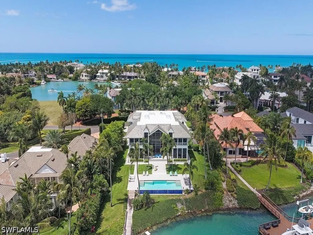 4253 Cutlass Lane Naples FL 34102
