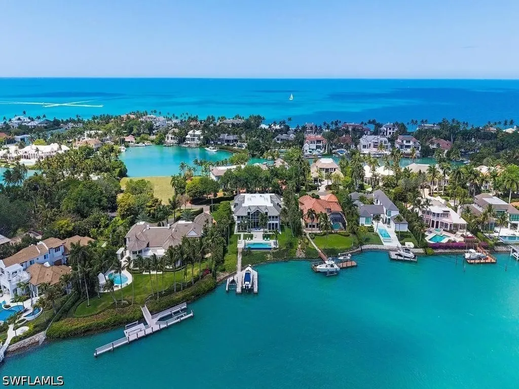 4253 Cutlass Lane Naples FL 34102