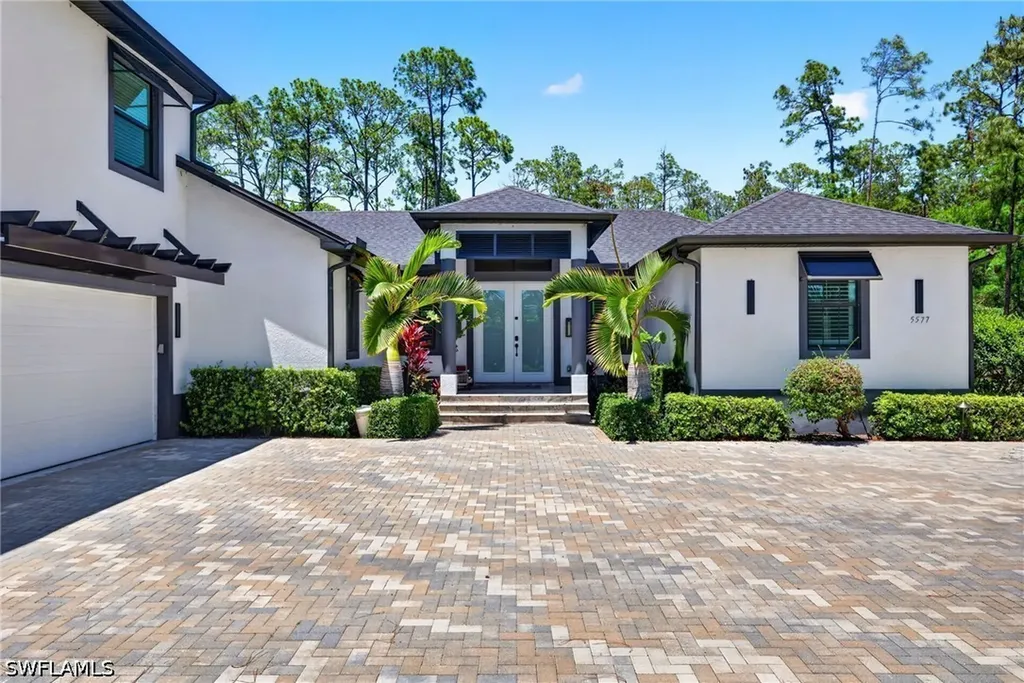 5577 Lancewood Way Naples FL 34116
