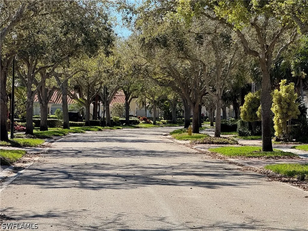 4775 Martinique Way Naples FL 34119