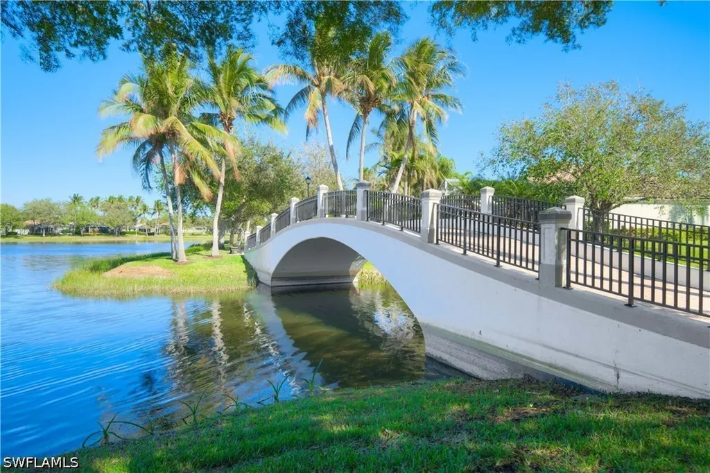 4775 Martinique Way Naples FL 34119