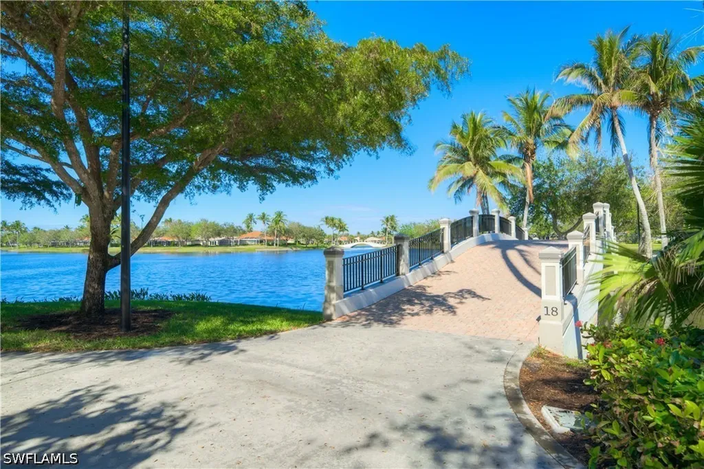 4775 Martinique Way Naples FL 34119