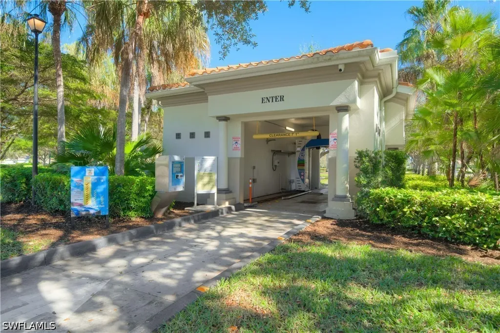 4775 Martinique Way Naples FL 34119