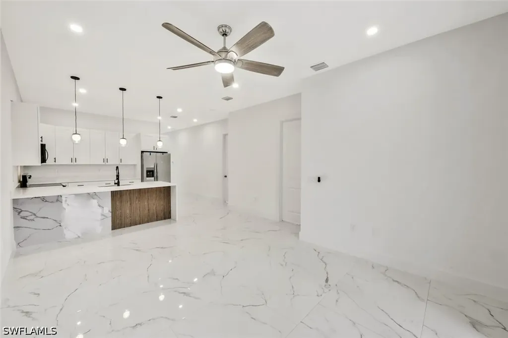 521 Lillon Avenue S Lehigh Acres FL 33974