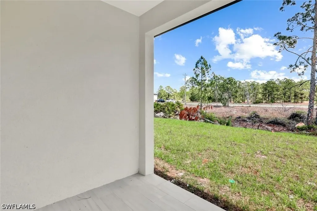 521 Lillon Avenue S Lehigh Acres FL 33974
