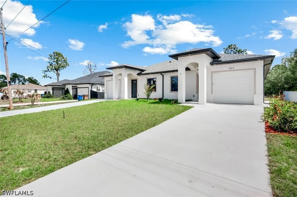 521 Lillon Avenue S Lehigh Acres FL 33974