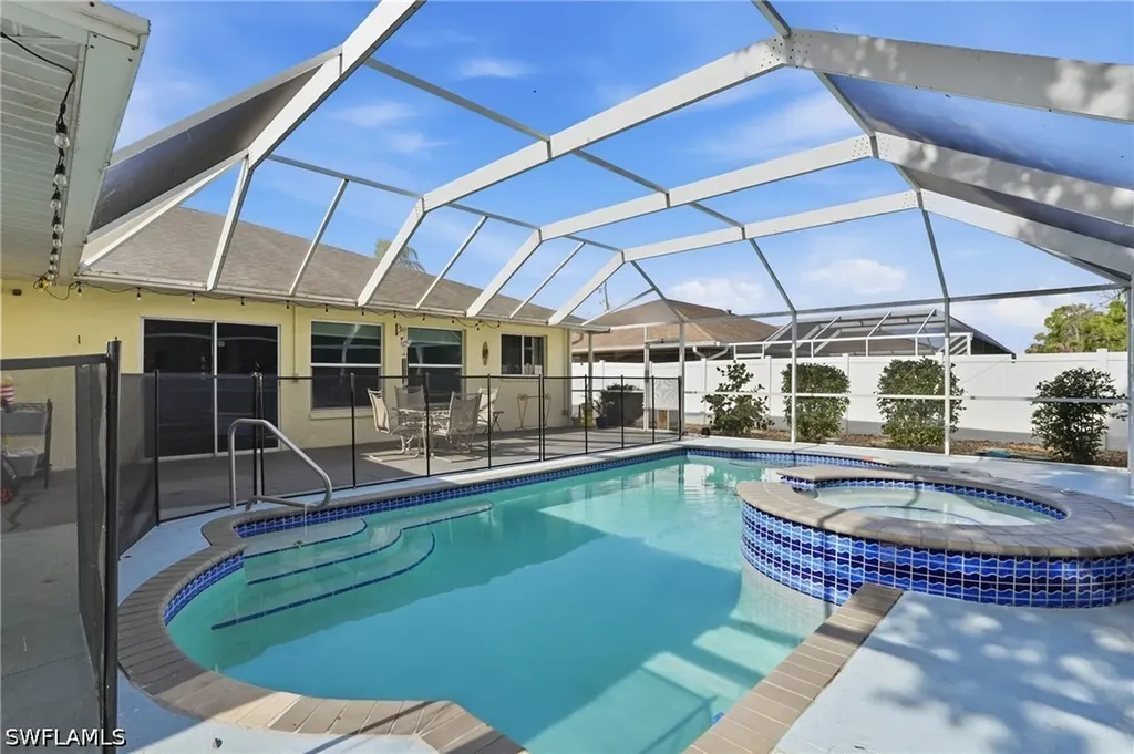 2506 7th Street W Lehigh Acres FL 33971
