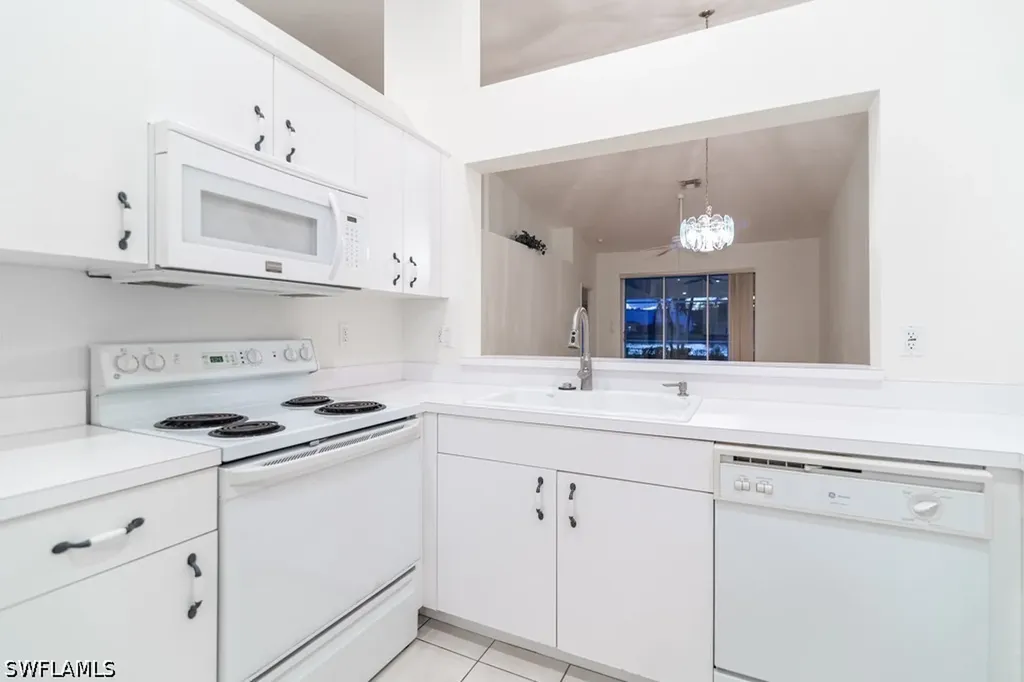 2230 Stacil Circle Naples FL 34109