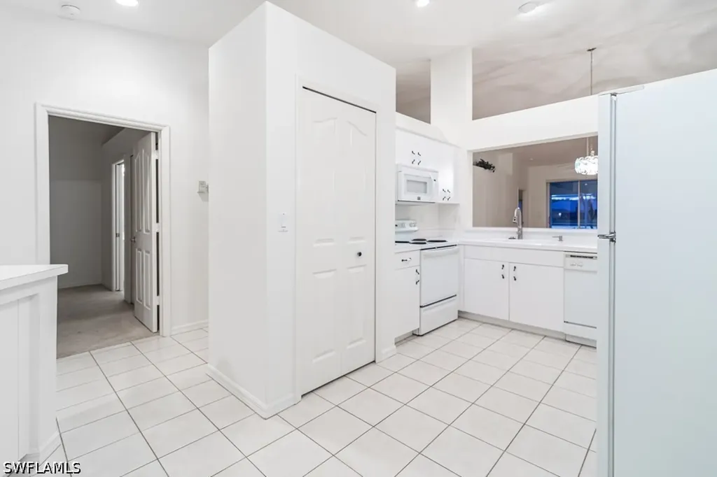 2230 Stacil Circle Naples FL 34109