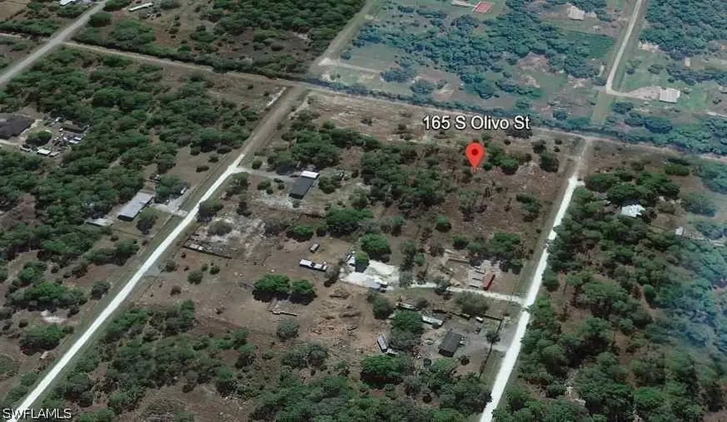 165 S Olivo Street Clewiston FL 33440