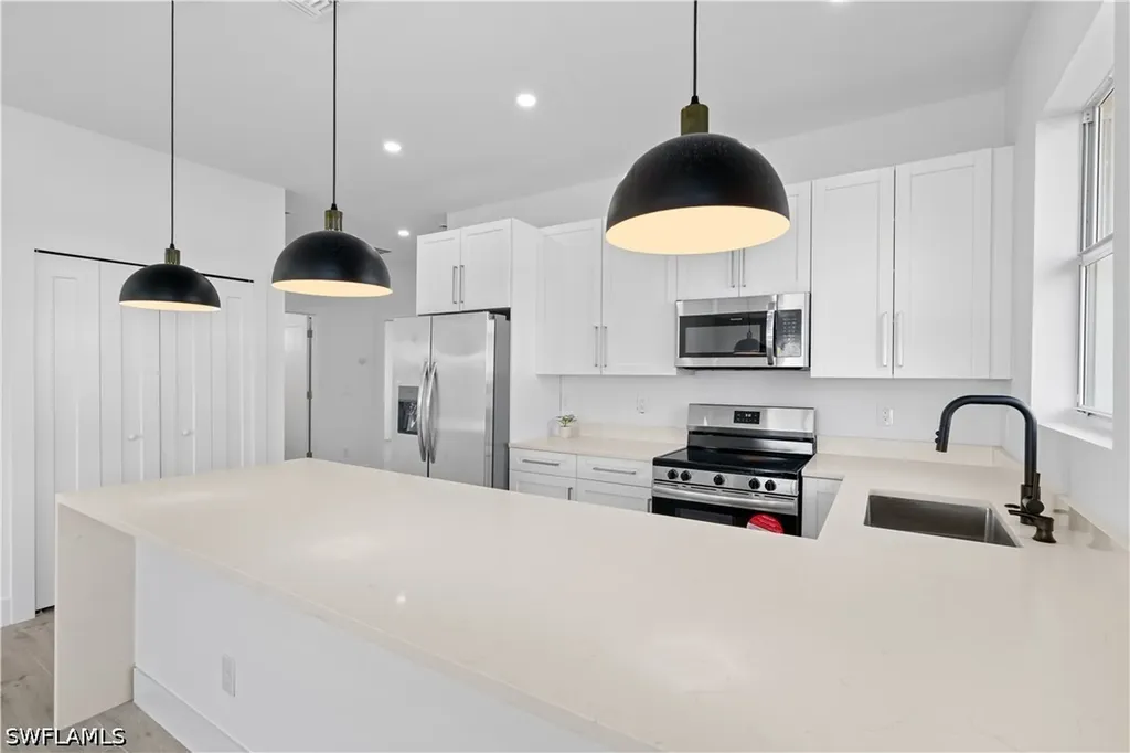 319 Lorena Avenue S Lehigh Acres FL 33974