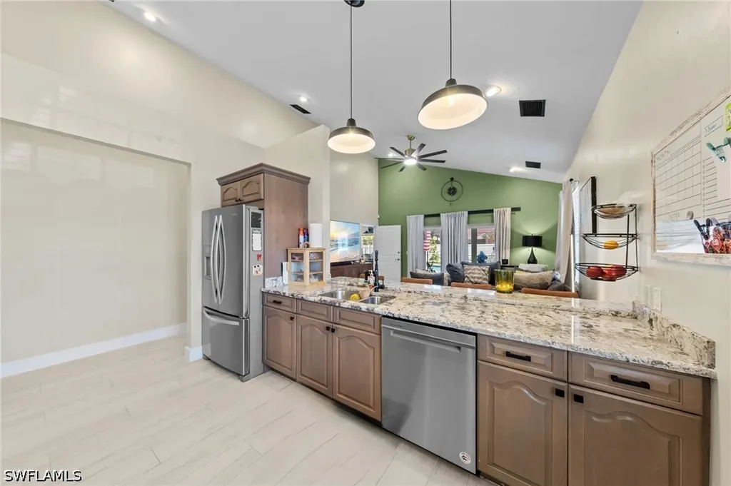 861 97th Avenue N Naples FL 34108
