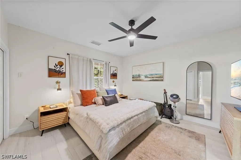 861 97th Avenue N Naples FL 34108