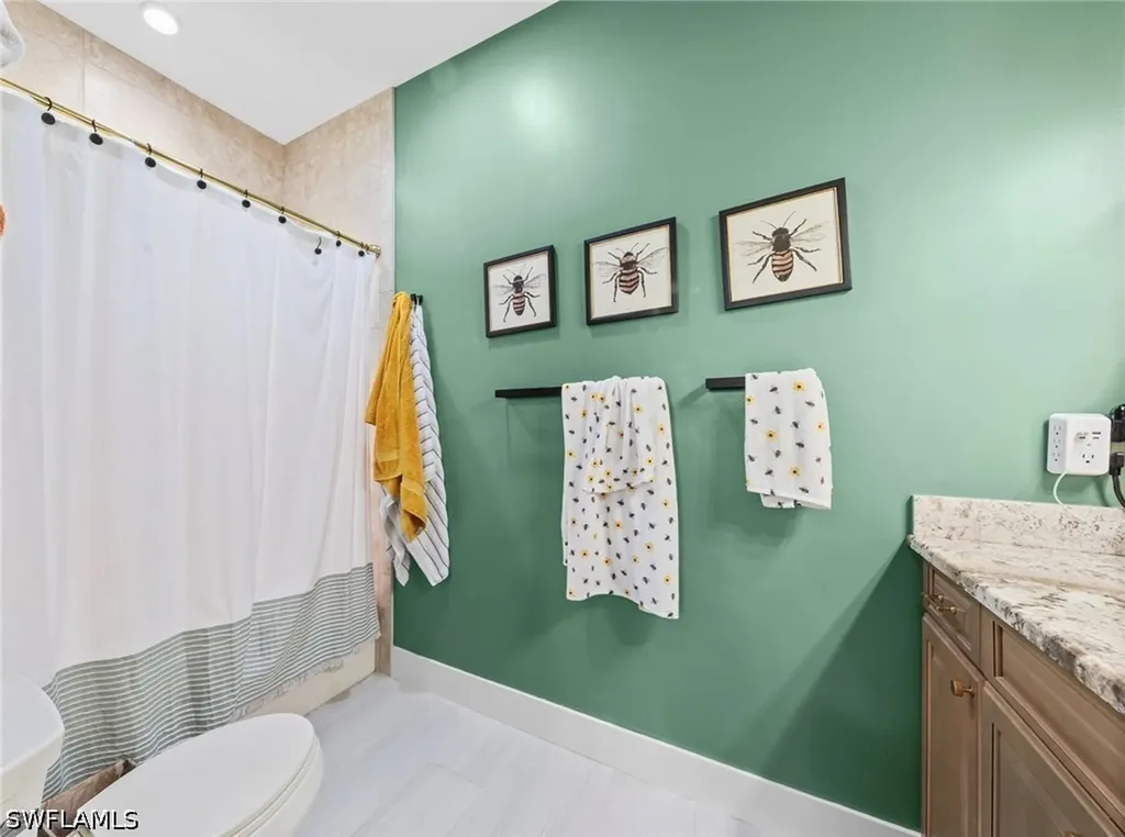 861 97th Avenue N Naples FL 34108