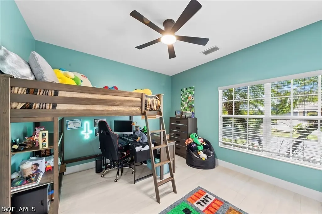 861 97th Avenue N Naples FL 34108
