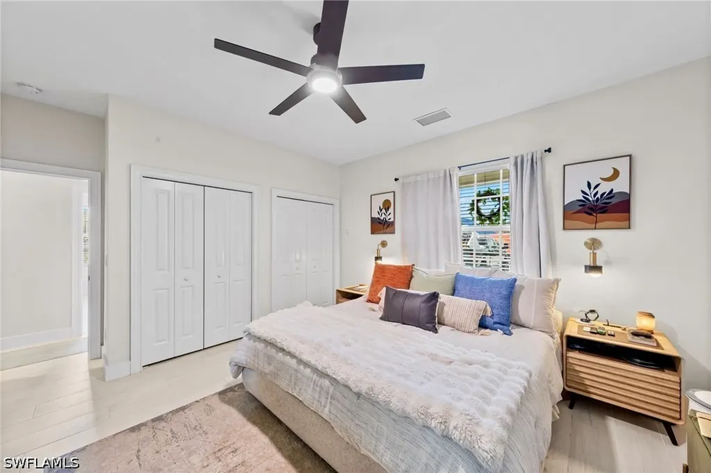 861 97th Avenue N Naples FL 34108
