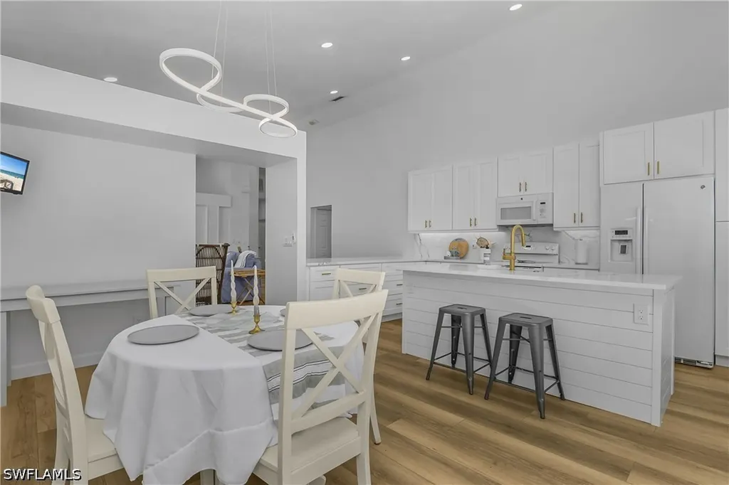120 Livermore Lane Naples FL 34119