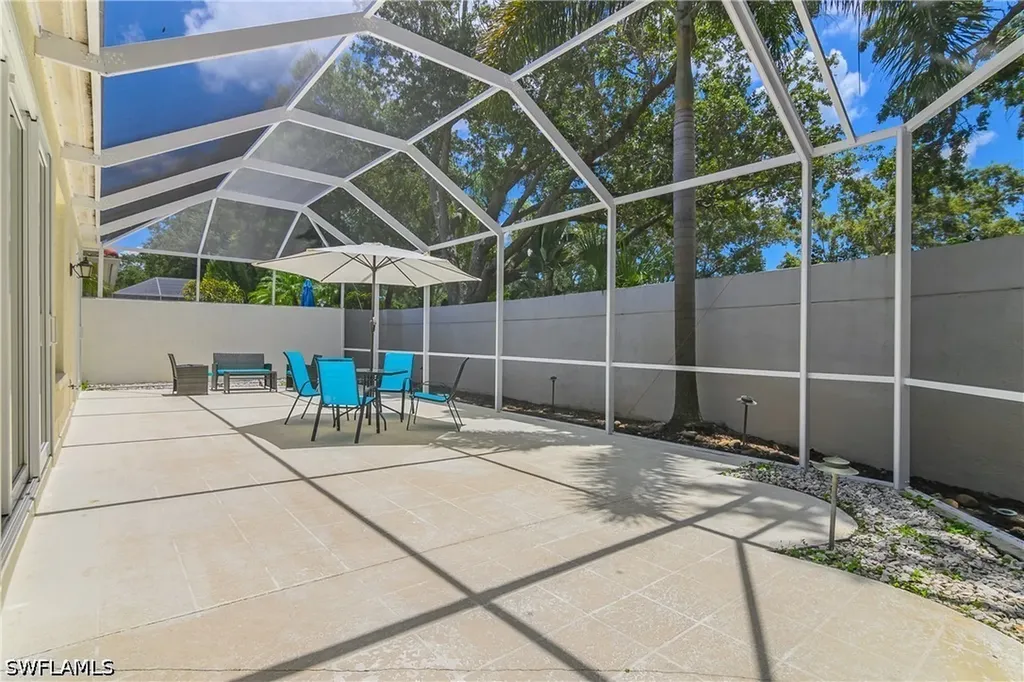 120 Livermore Lane Naples FL 34119