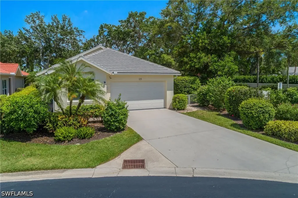 120 Livermore Lane Naples FL 34119