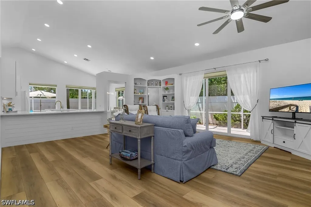 120 Livermore Lane Naples FL 34119
