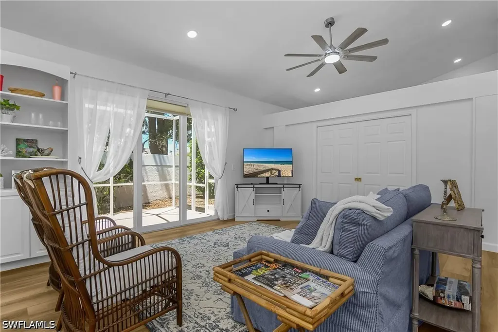 120 Livermore Lane Naples FL 34119