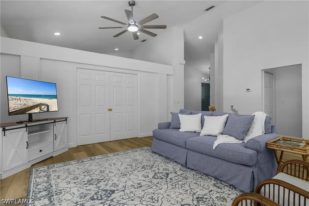 120 Livermore Lane Naples FL 34119