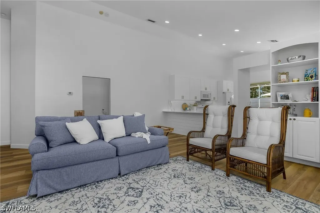 120 Livermore Lane Naples FL 34119