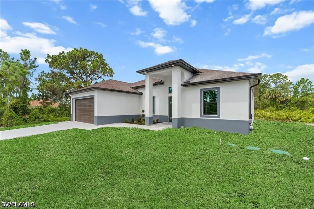 1033 Plymouth Street E Lehigh Acres FL 33974