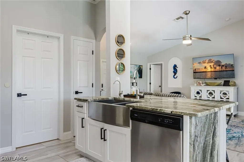 709 SW 27th Street Cape Coral FL 33914