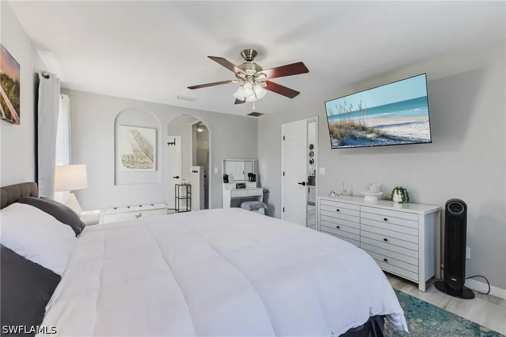 709 SW 27th Street Cape Coral FL 33914