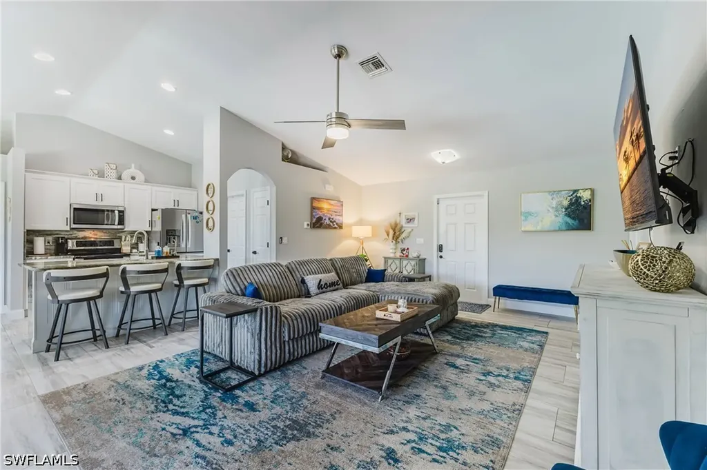709 SW 27th Street Cape Coral FL 33914