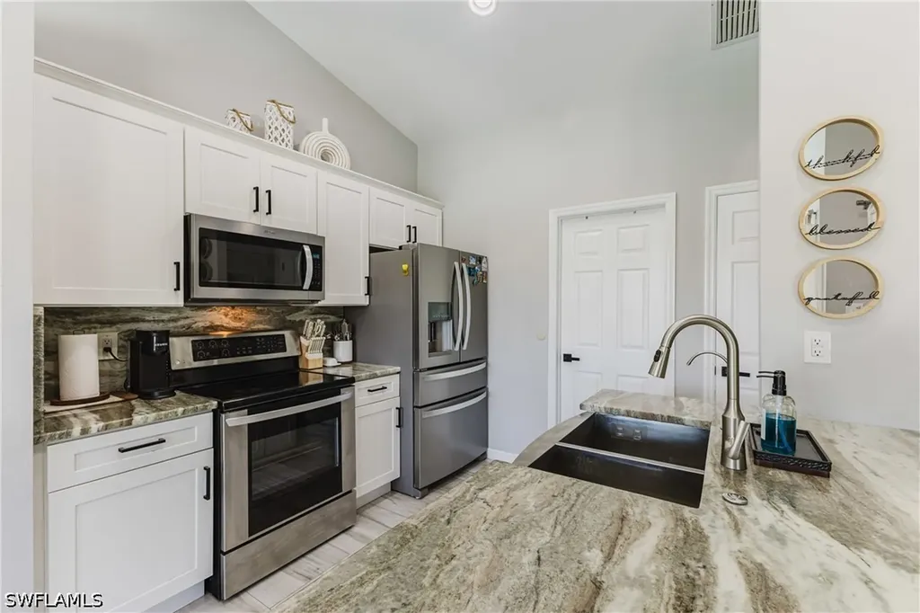 709 SW 27th Street Cape Coral FL 33914