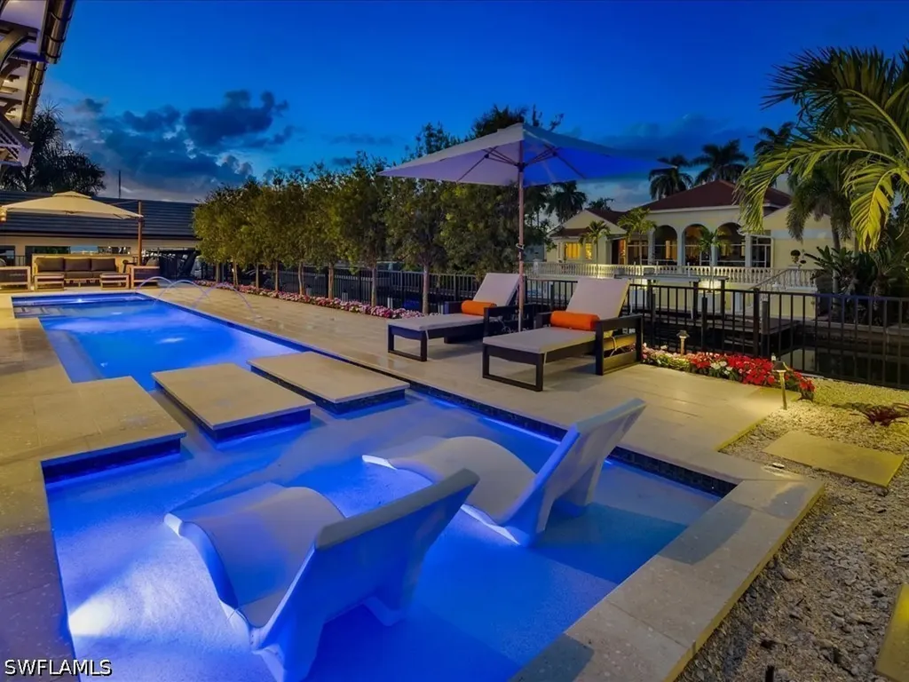 425 15th Avenue S Naples FL 34102