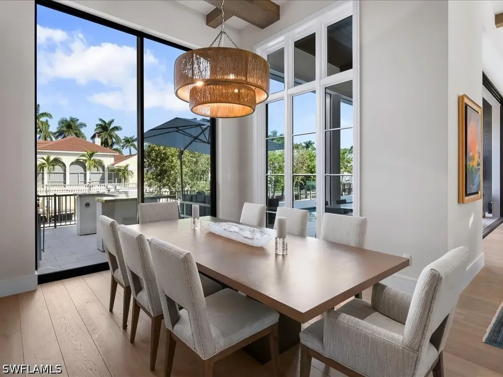 425 15th Avenue S Naples FL 34102