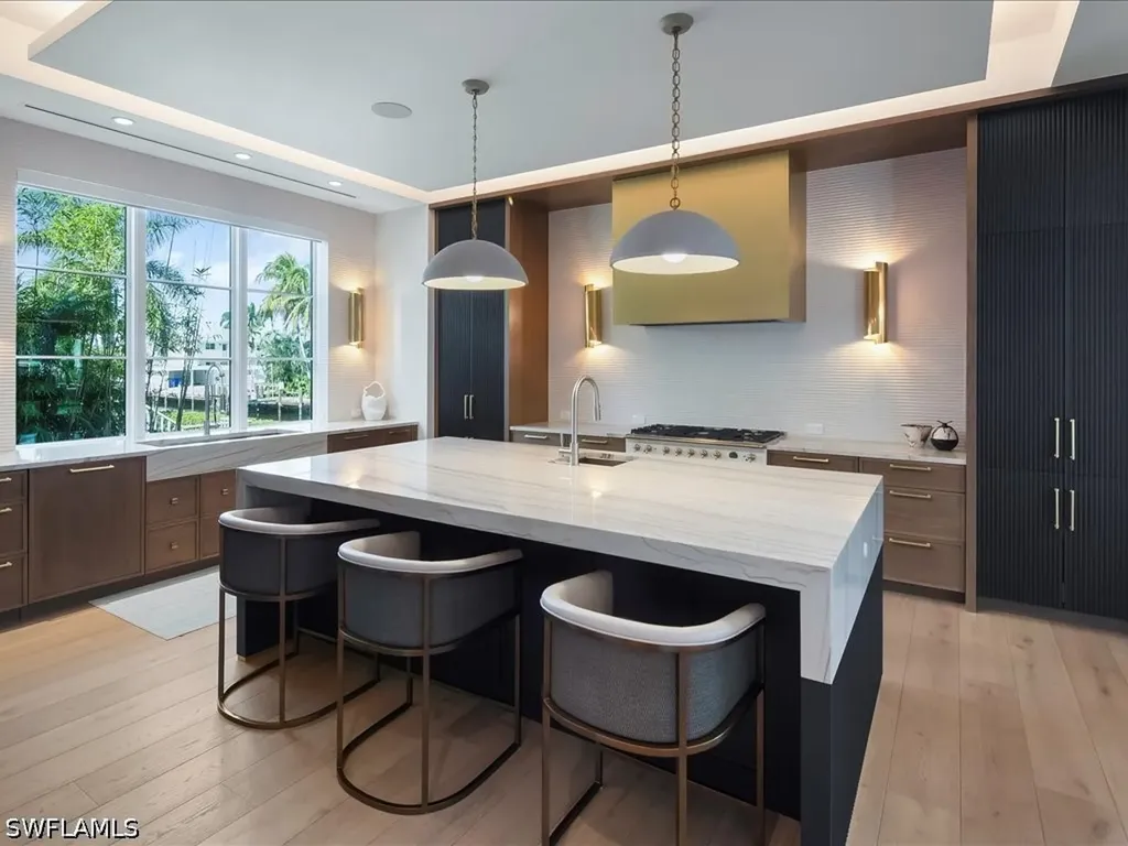 425 15th Avenue S Naples FL 34102