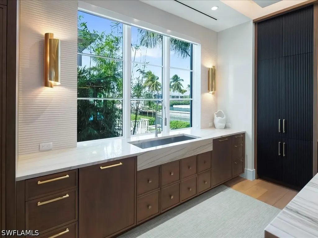 425 15th Avenue S Naples FL 34102