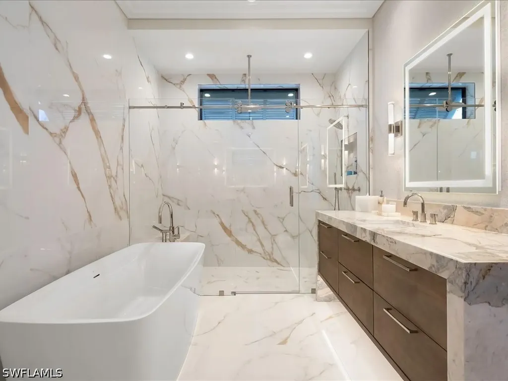 425 15th Avenue S Naples FL 34102