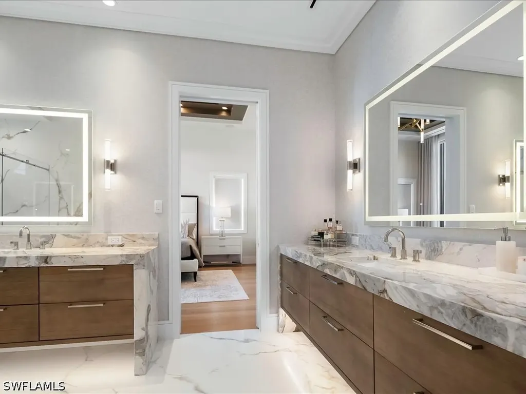 425 15th Avenue S Naples FL 34102