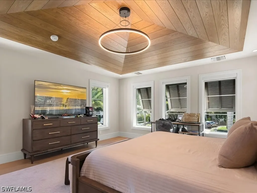 425 15th Avenue S Naples FL 34102