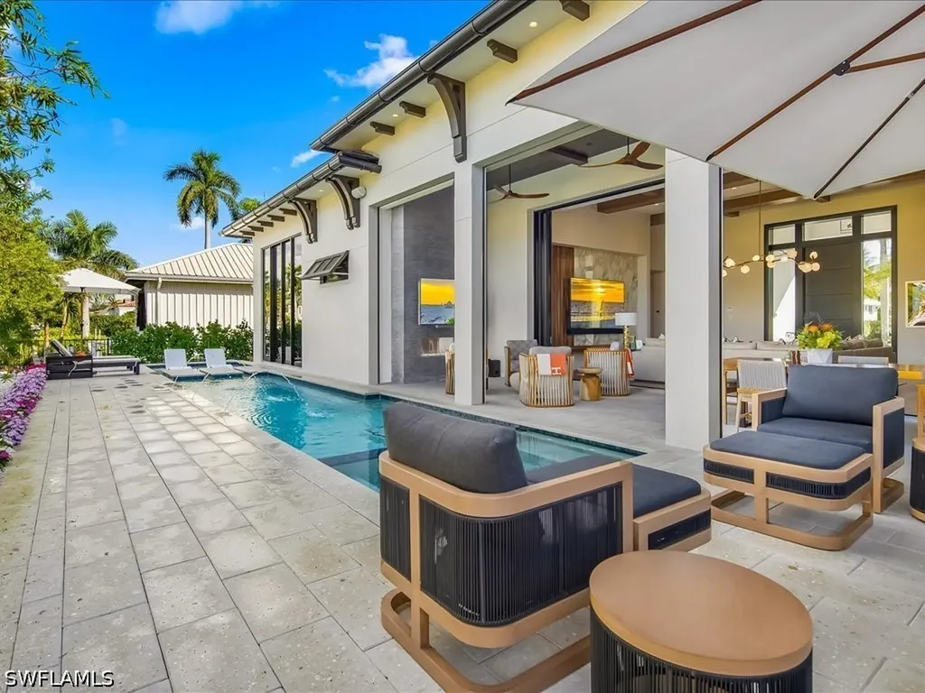 425 15th Avenue S Naples FL 34102