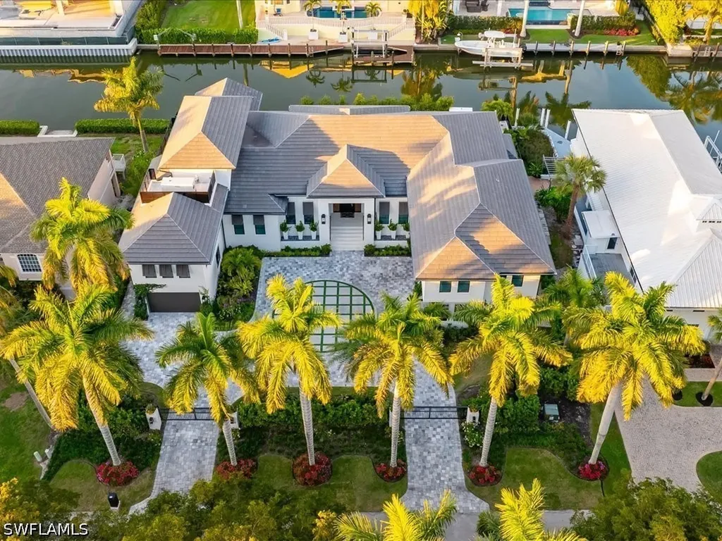 425 15th Avenue S Naples FL 34102