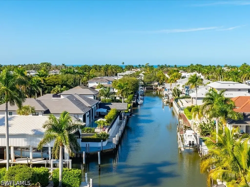 425 15th Avenue S Naples FL 34102