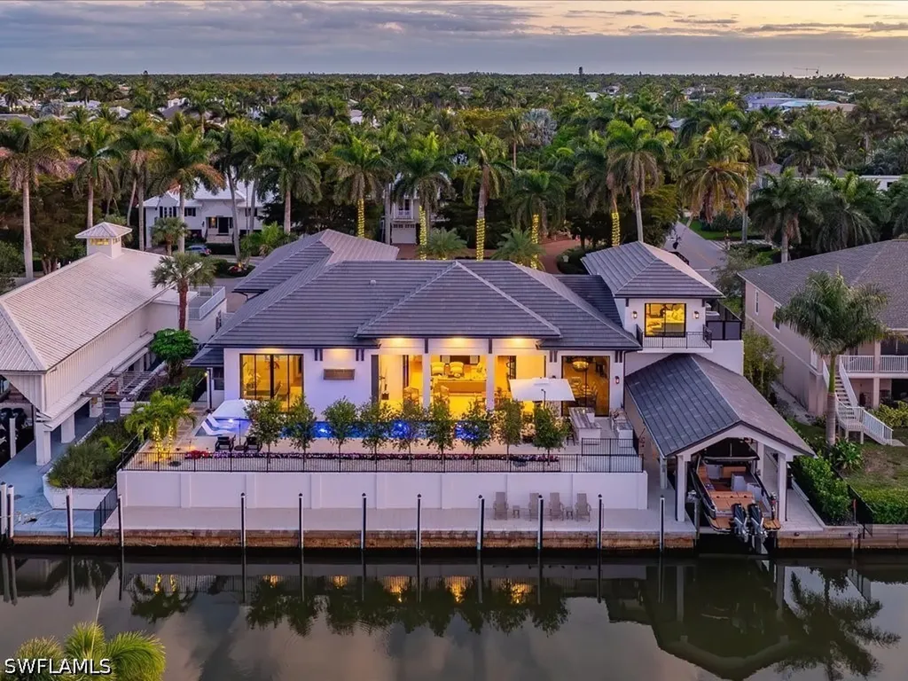 425 15th Avenue S Naples FL 34102