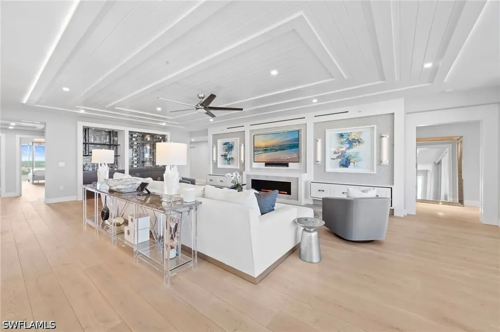 13915 Old Coast Road Naples FL 34110