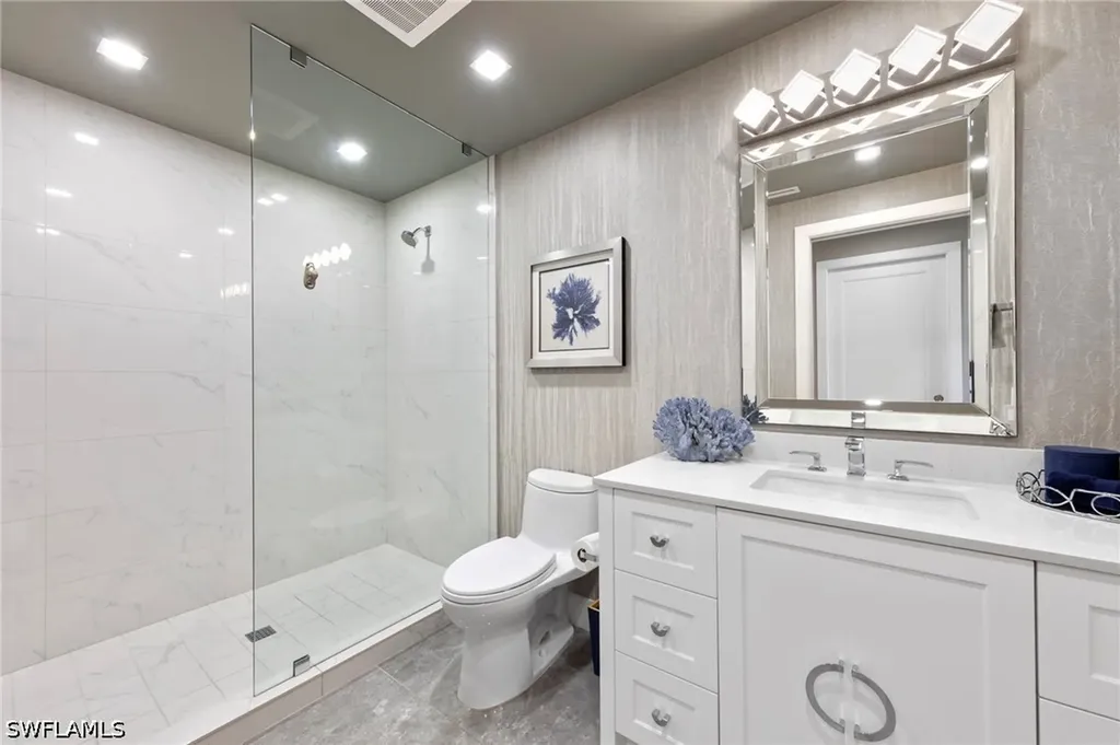 13915 Old Coast Road Naples FL 34110