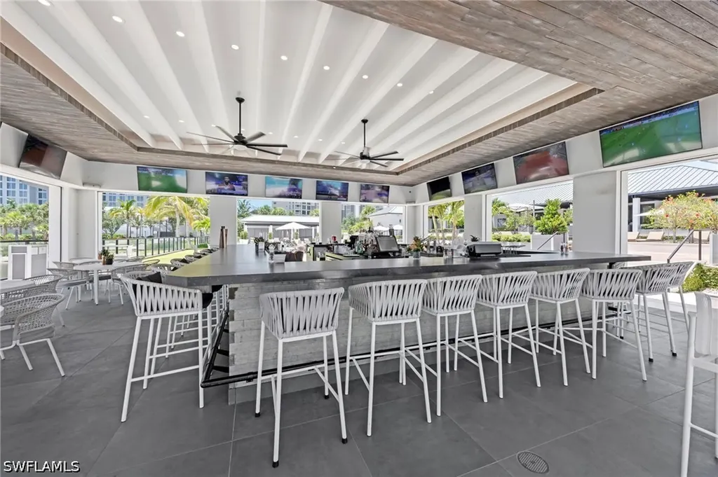 13915 Old Coast Road Naples FL 34110