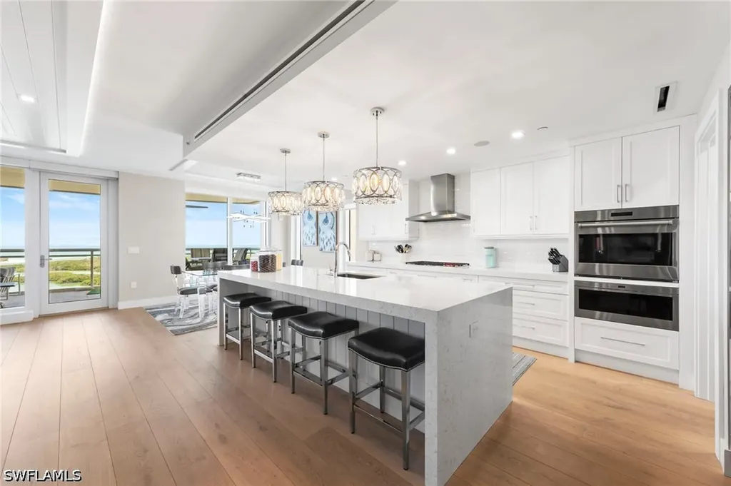 13915 Old Coast Road Naples FL 34110