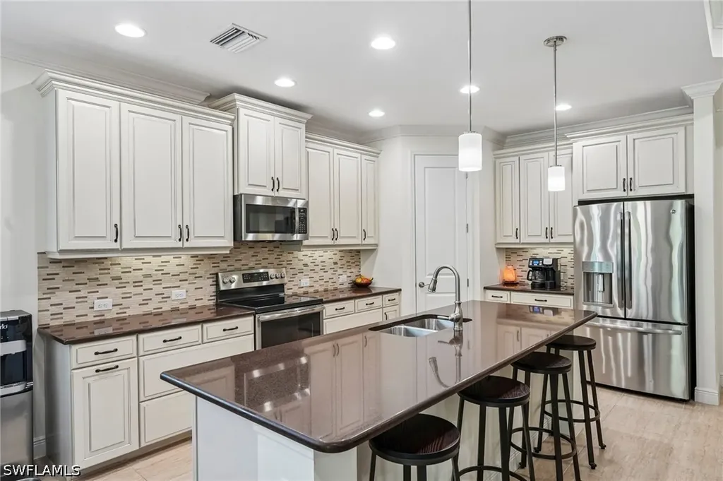 3651 Canopy Circle Naples FL 34120