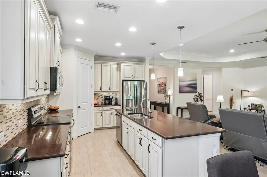 3651 Canopy Circle Naples FL 34120